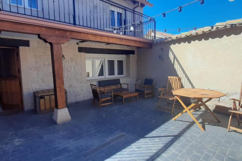 Casita Marian Y Chema * Amusco